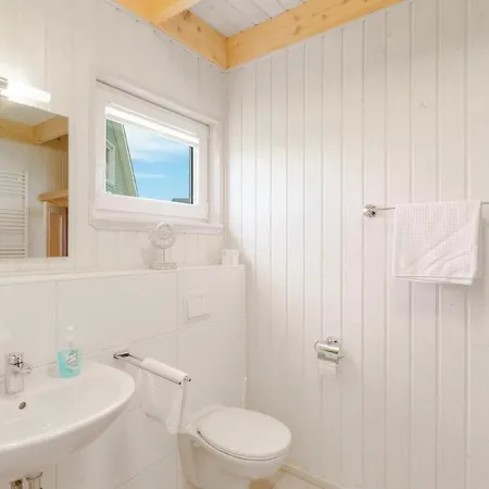 Amazing In Ostseeresort With Sauna * Olpenitz