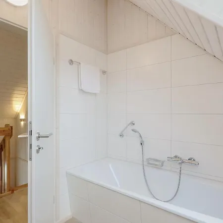 Amazing In Ostseeresort With Sauna * Olpenitz