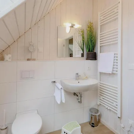 Amazing In Ostseeresort With Sauna Hébergement de vacances *